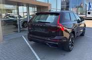 Volvo XC60 Plus Dark