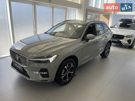 Volvo XC60 2025
