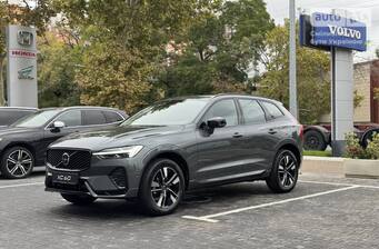 Volvo XC60 2025 Plus Dark