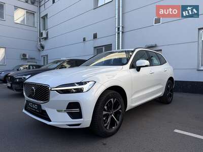 Volvo XC60 2025 Core
