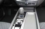 Volvo XC60 - фото 16