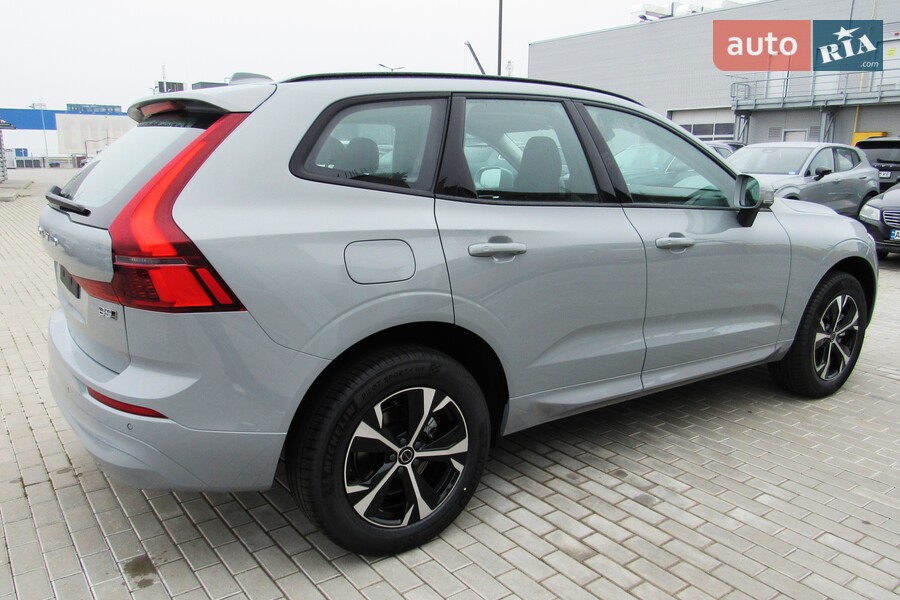 Volvo XC60 - фото 6