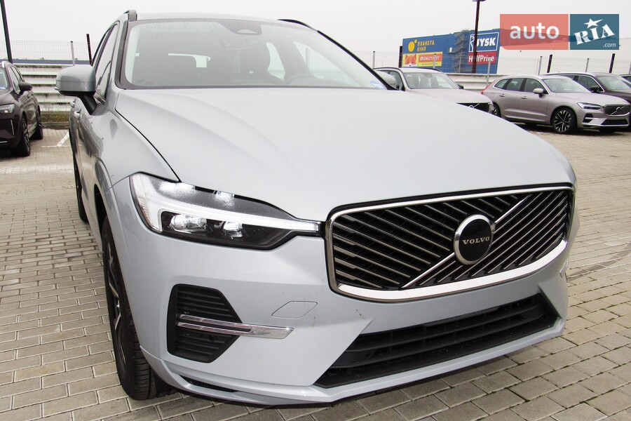Volvo XC60 - фото 2