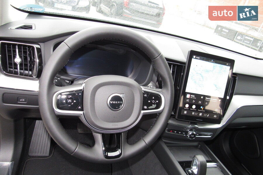 Volvo XC60 - фото 21