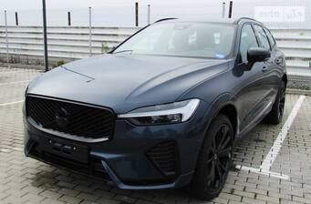 Volvo XC60 2025 Plus Black Edition