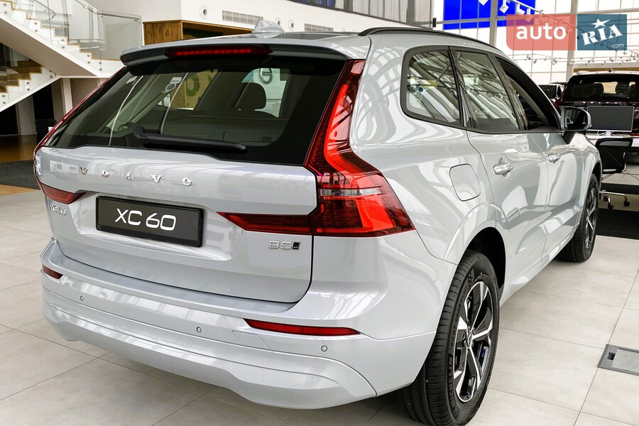 Volvo XC60 - фото 4