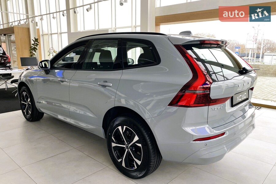 Volvo XC60 - фото 6