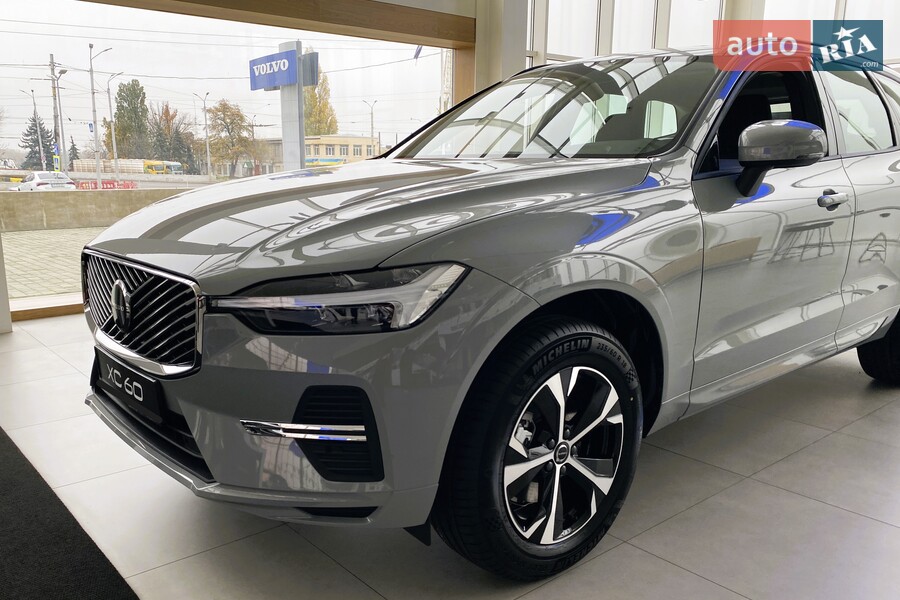 Volvo XC60 - фото 8