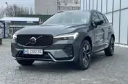Volvo XC60 Plus Dark
