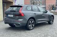Volvo XC60 Plus Dark