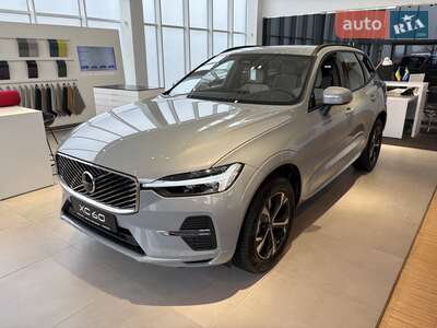 Volvo XC60 2025 Core
