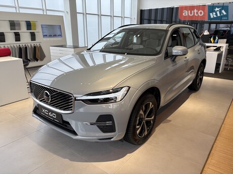 Volvo XC60 2025