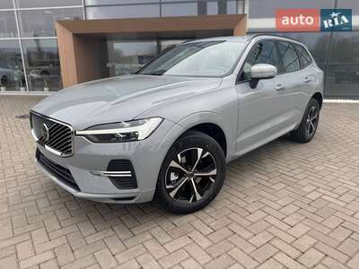 Volvo XC60 2025 Core