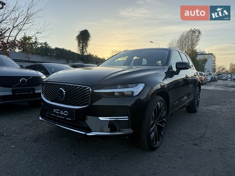 Volvo XC60 2025