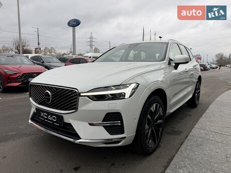 Volvo XC60 2025