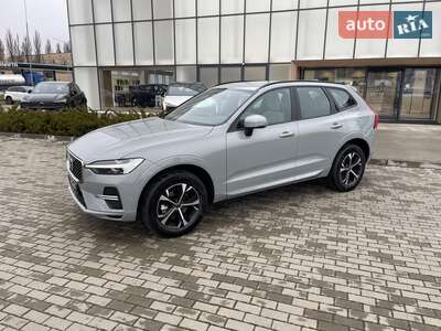 Volvo XC60 2025 Core