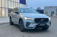 Volvo XC60 Plus Dark