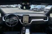 Volvo XC60 Plus Dark