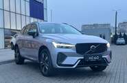 Volvo XC60 Plus Dark