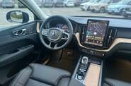 Volvo XC60 Plus Dark