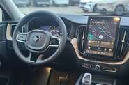 Volvo XC60 Plus Dark