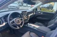 Volvo XC60 Plus Dark