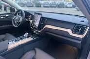 Volvo XC60 Plus Dark