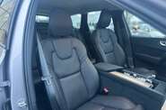 Volvo XC60 Plus Dark