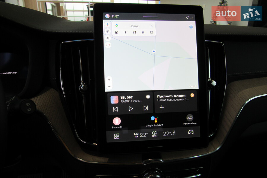 Volvo XC60 - фото 10