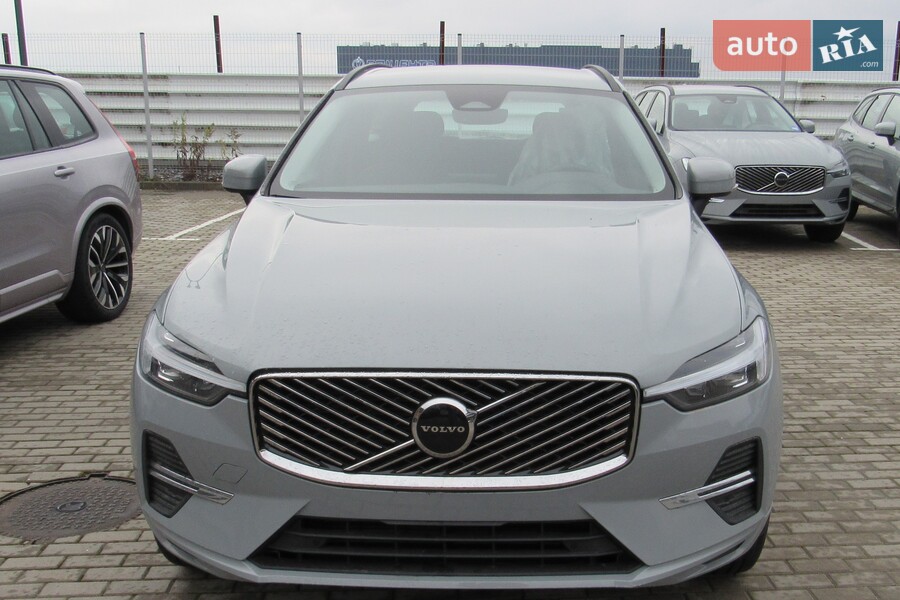 Volvo XC60 - фото 3