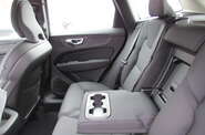 Volvo XC60 - фото 9