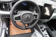 Volvo XC60 - фото 15