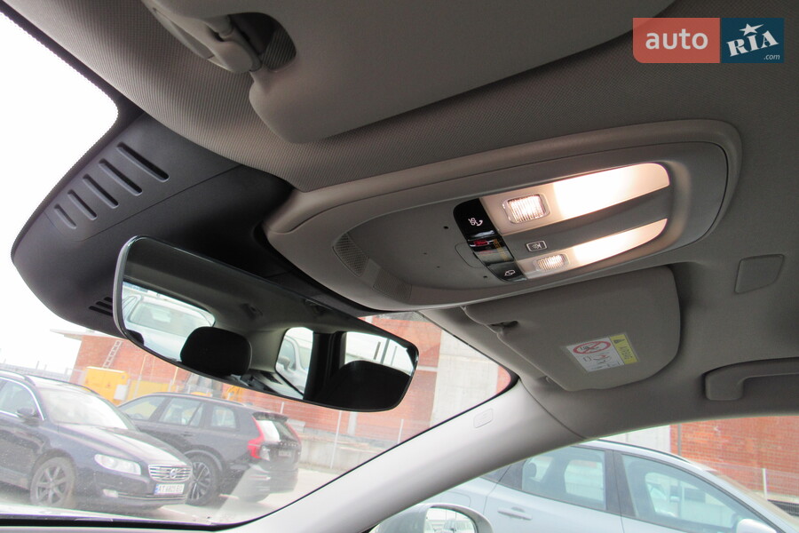 Volvo XC60 - фото 22