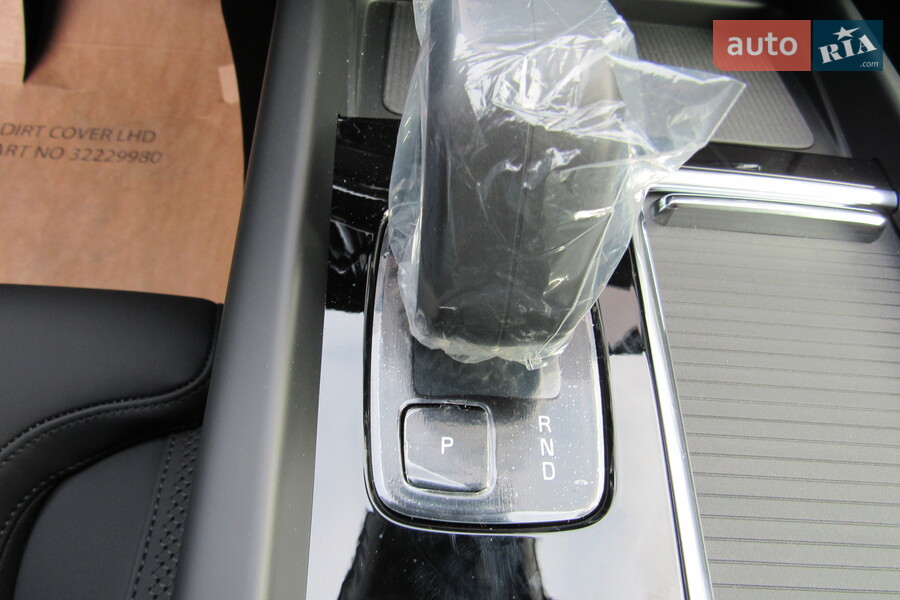 Volvo XC60 - фото 25