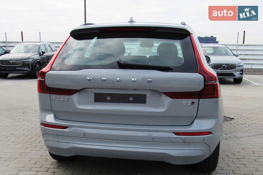 Volvo XC60 - фото 6