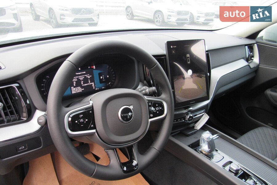 Volvo XC60 - фото 13