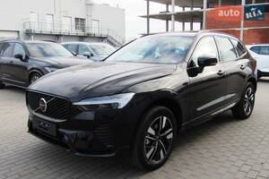 Volvo XC60 Plus Dark
