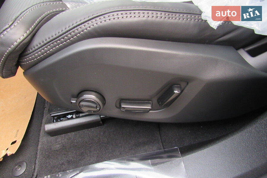 Volvo XC60 - фото 23