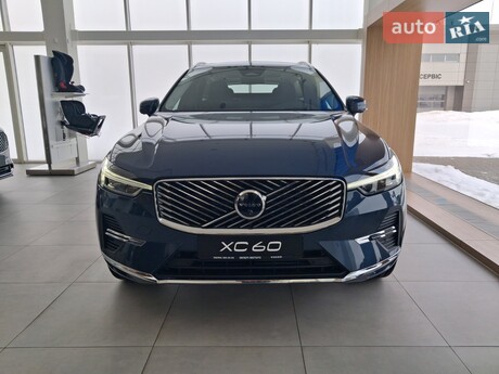Volvo XC60 2025
