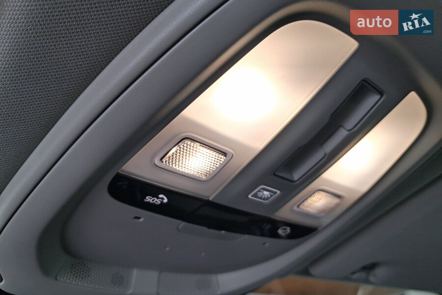 Volvo XC60 - фото 15