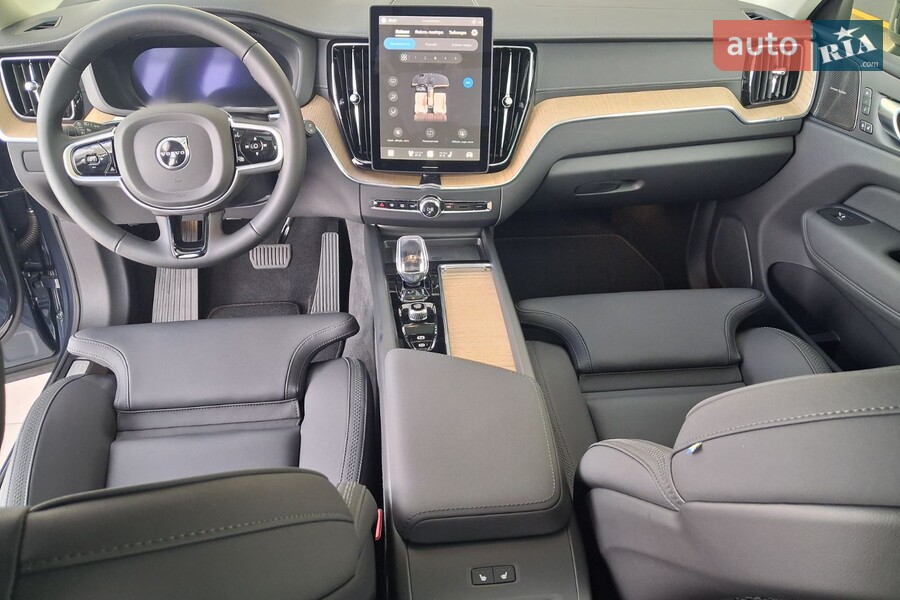 Volvo XC60 - фото 18