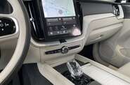 Volvo XC60 - фото 19