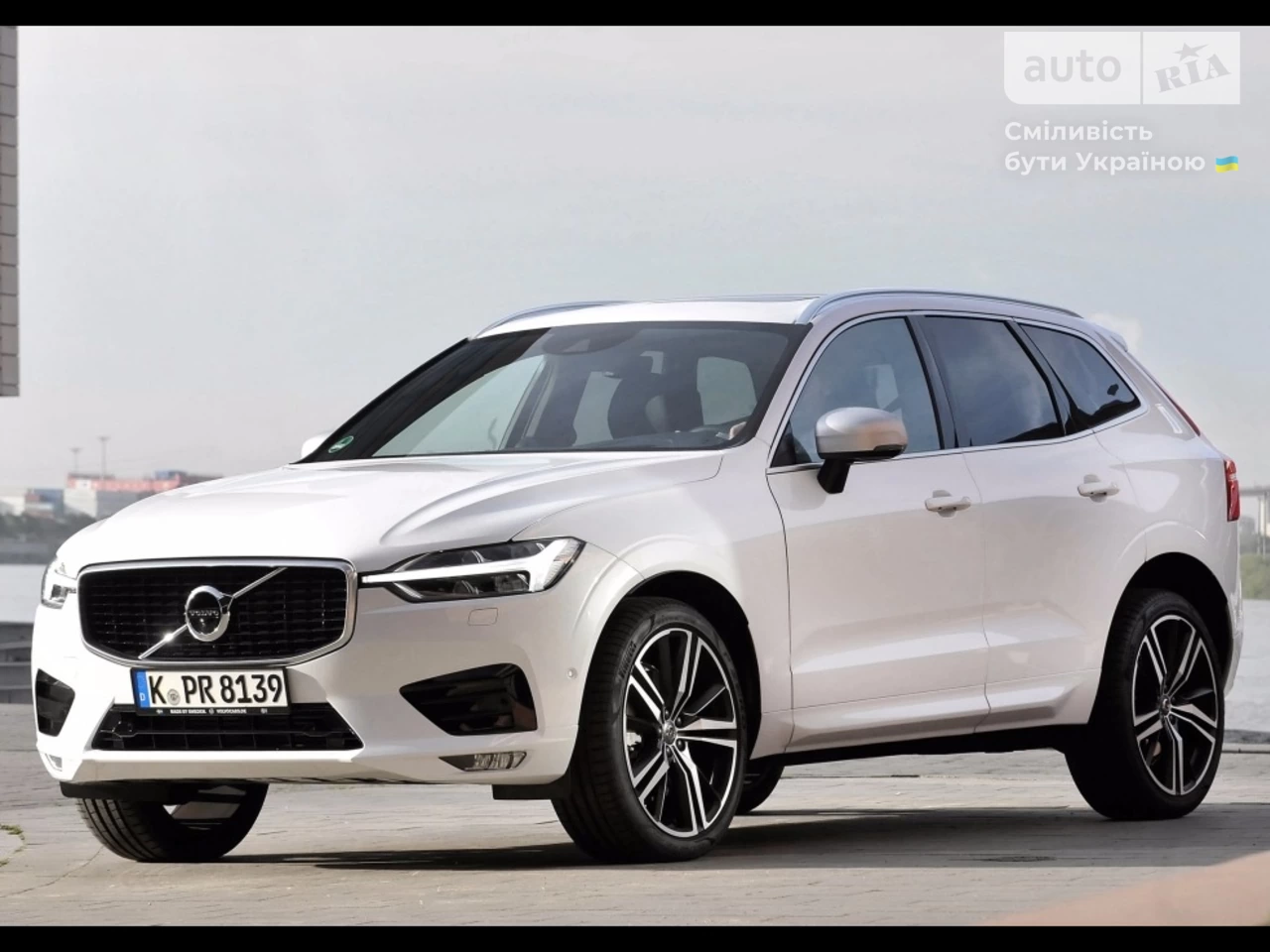 Volvo XC60 VED4 R-Design