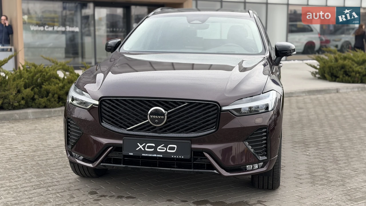 Volvo XC60 Ultra Dark