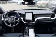 Volvo XC60 Plus Dark