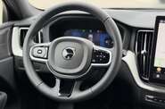 Volvo XC60 Plus Dark