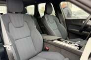 Volvo XC60 Plus Dark