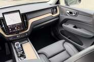 Volvo XC60 Plus Dark