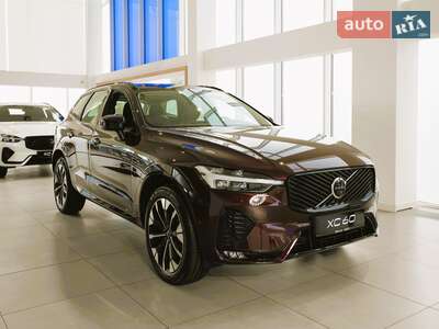 Volvo XC60 2025 Ultra Dark