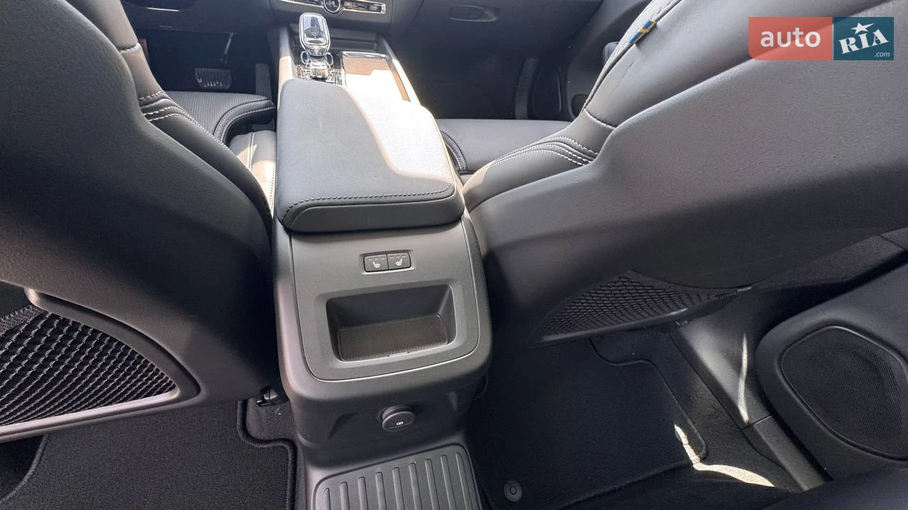 Volvo-24